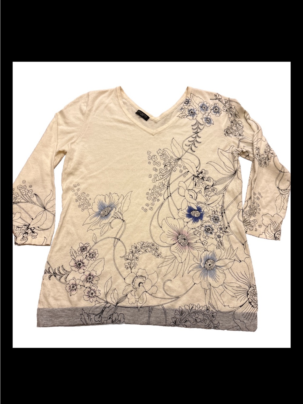 Talbots Women’s Cream Floral V-Neck 3/4 Sleeve Top size Medium Petite - Picture 1 of 7